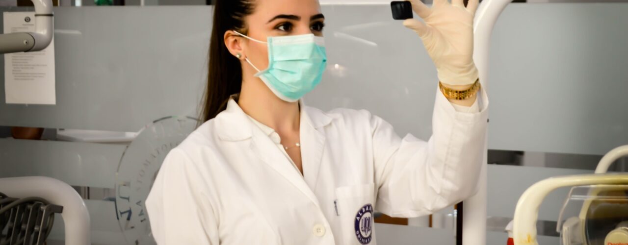 woman inside laboratory