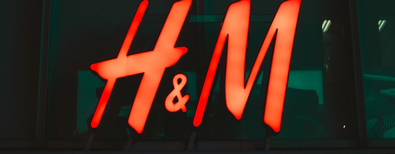 H&M neon signage